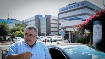 ח"כ דוד ביטן יוצא מחקירה במשרדי להב 433. 16 ספטמבר 2018 (צילום: פלאש90)