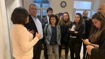 ראש העיר ירושלים משה ליאון בסיור באחד המעונות של חסות הנוער (ללא קרדיט)