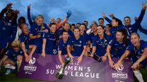 שחקניות צ'לסי חוגגות את הזכייה באליפות ה-WSL 15. במאי 2018. (Photo by Chelsea Football Club/Chelsea FC via Getty Images)