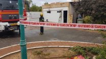 בית המגורים באשדוד בו פרצה שרפה, במהלכה נהרג גבר כבן 70. (צילום: דוברות המשטרה)