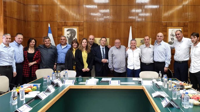 חתימת ההסכם בין ההסתדרות והסוכנות היהודית ב-7 באפריל 2019. (ללא קרדיט)