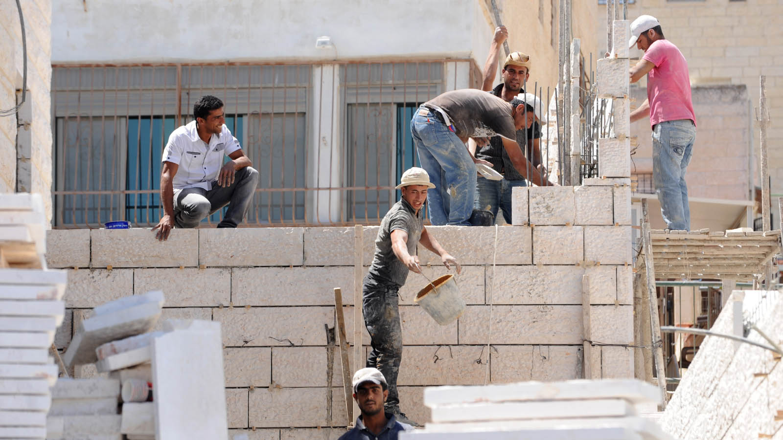 Construction Workers in Jerusalem, Archive (Photograph: Gil Yaari/Flash90)