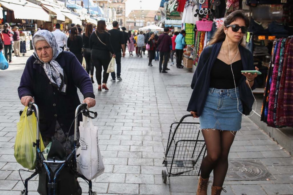 נשים ברחובות ירושלים. ארכיון. למצולמות אין קשר לכתבה (צילום: ליבה פרקש/פלאש90)