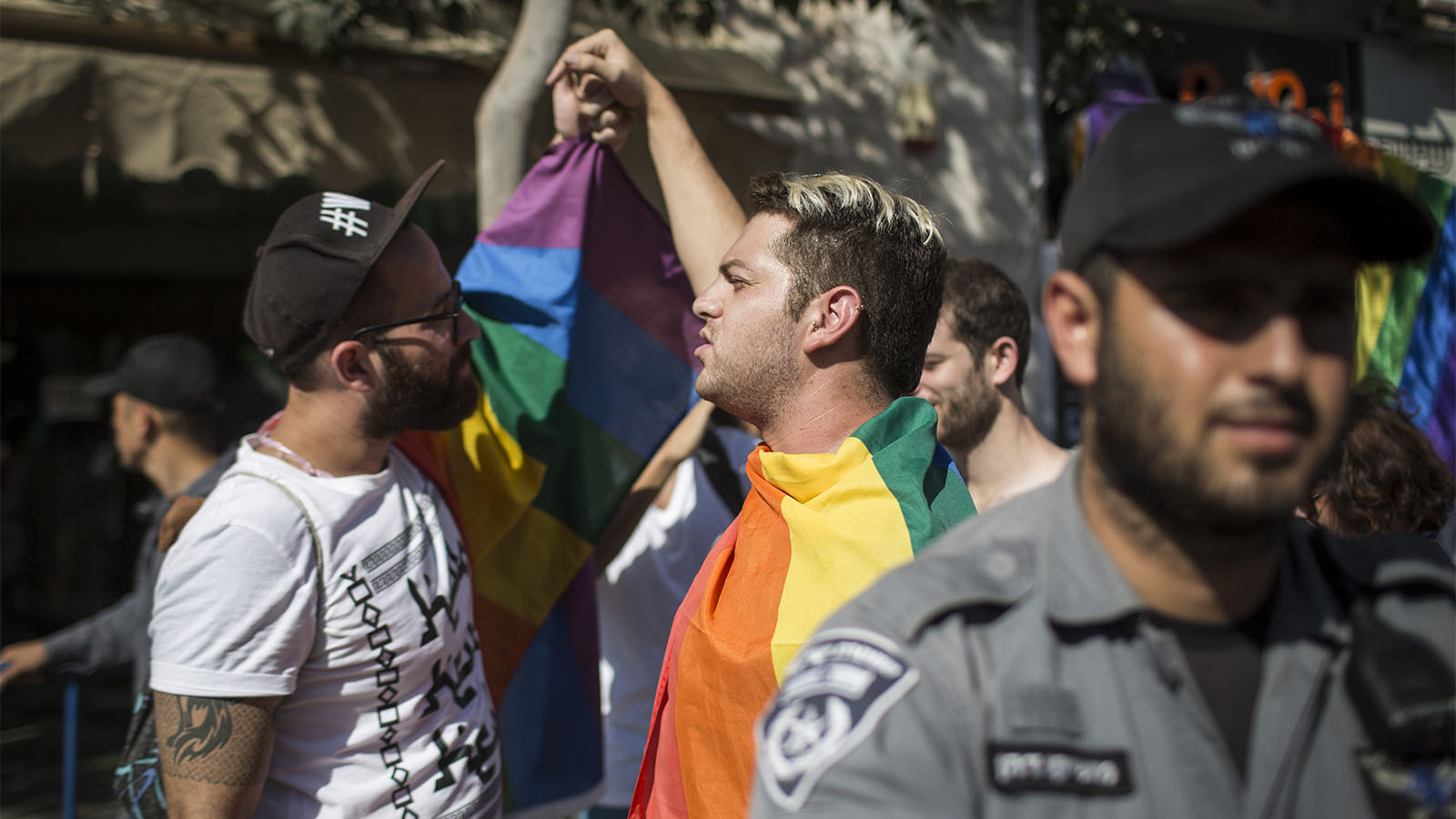 שוטר מג&quot;ב במצעד גאווה בירושלים (צילום ארכיון: הדס פרוש/ פלאש 90).