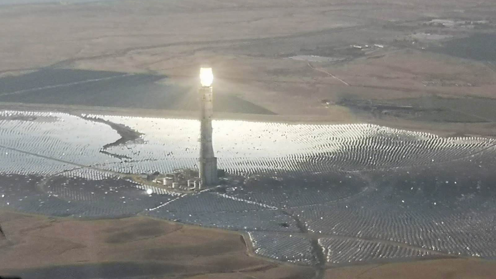 תחנת הכוח הסולרית באשלים (תמונה באדיבות אגף הדוברות בהסתדרות)