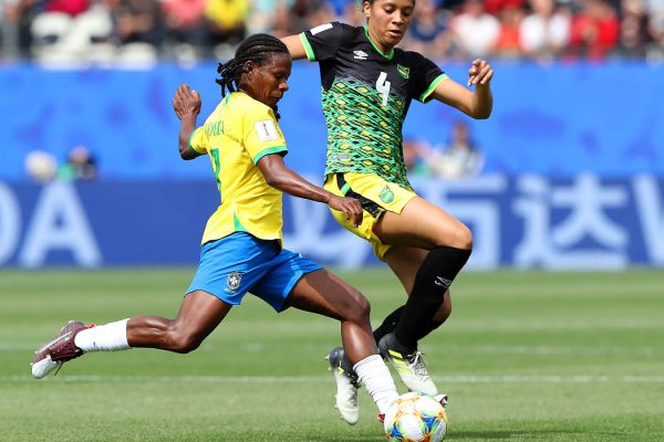שחקנית נבחרת ברזיל, פורמיגה, במשחק מול נבחרת ג'מייקה, במסגרת מונדיאל הנשים 2019. (צילום: Elsa/Getty Images)