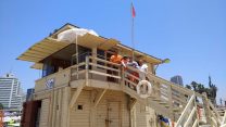 מצילים בחוף צ'ארלס קלור בת אביב (צילום: אלבום פרטי)