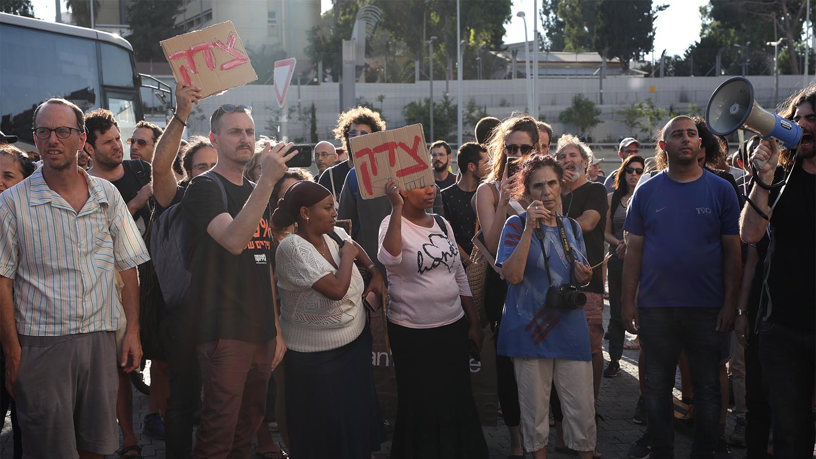 מחאה על מותו בידי שוטר של סולומון טקה בן ה-18 ז&quot;ל, בצומת עזריאלי תל אביב, 3 ביולי 2019. (צילום: גילעד שרים)