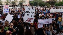 הפגנה במחאה על אלימות משטרתית נגד יוצאי העדה האתיופית. 8 ביולי 2019 (תומר ניוברג / פלאש90)