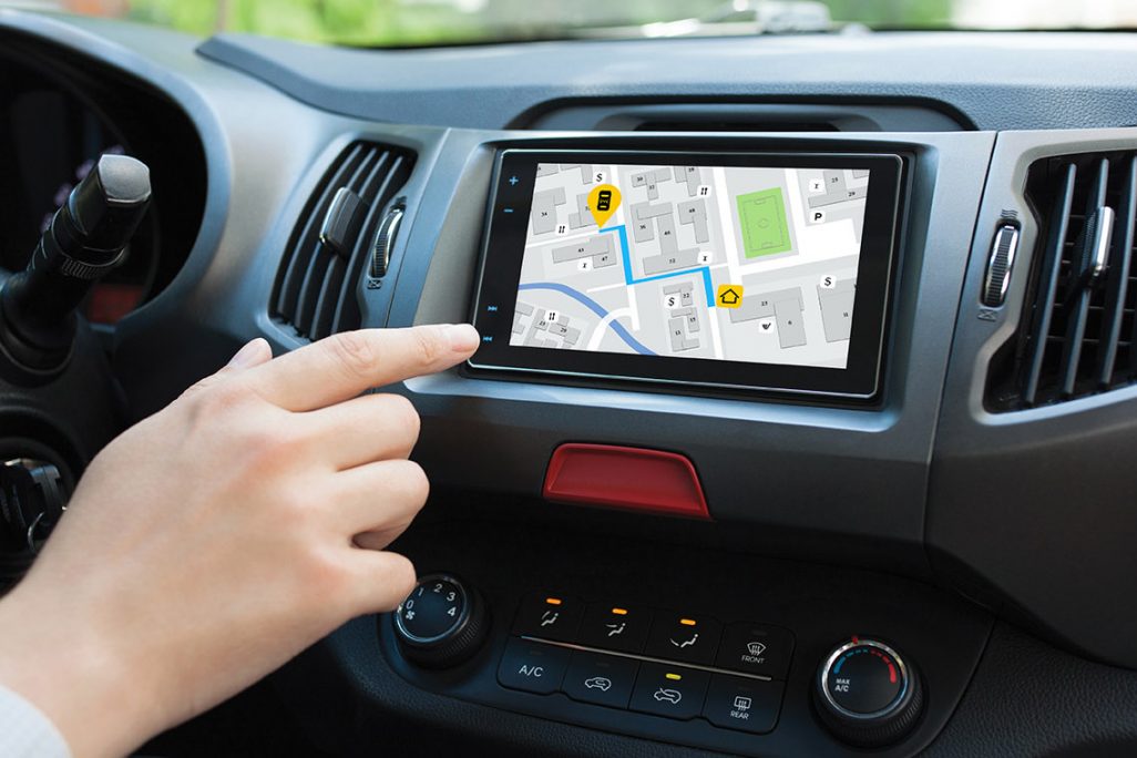 מערכת ניווט GPS מובנית ברכב (צילום: shutterstock)