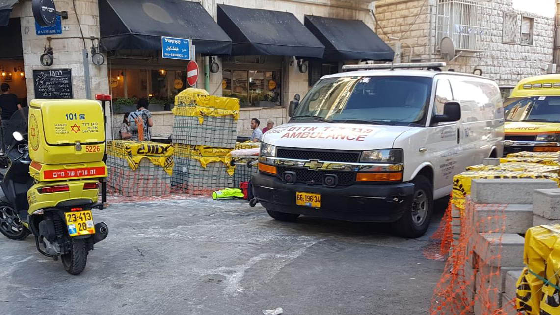 זירת תאונת העבודה בירושלים (צילום: תיעוד מבצעי מד&quot;א)
