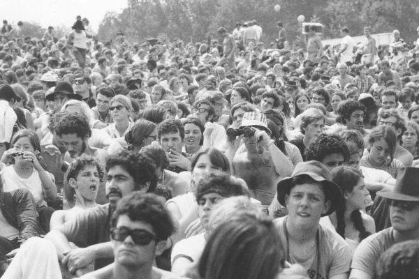 הקהל בפסטיבל וודסטוק, 15 באוגוסט 1969 (AP Photo)