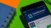האפליקציה Camscanner בחנות האפליקציות של גוגל (bangoland / Shutterstock.com)