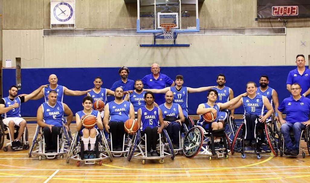 נבחרת ישראל בכדורסל בכיסאות גלגלים (צילום: קרן איזקסון)