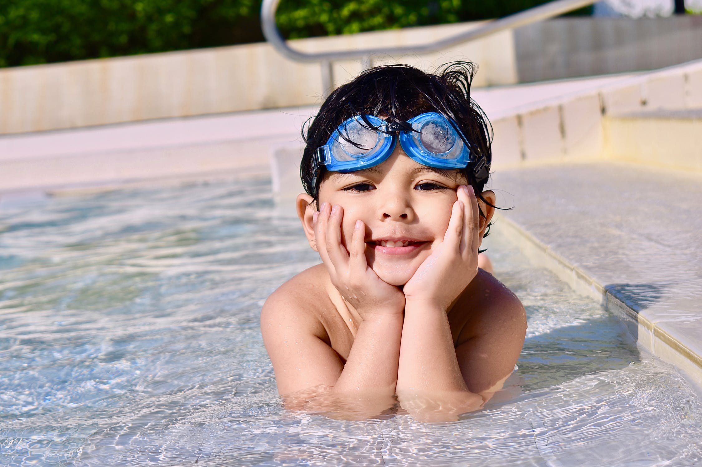 שחייה לילדים: 4 סיבות שיגרמו לכם לרשום את ילדכם (PEXELS)