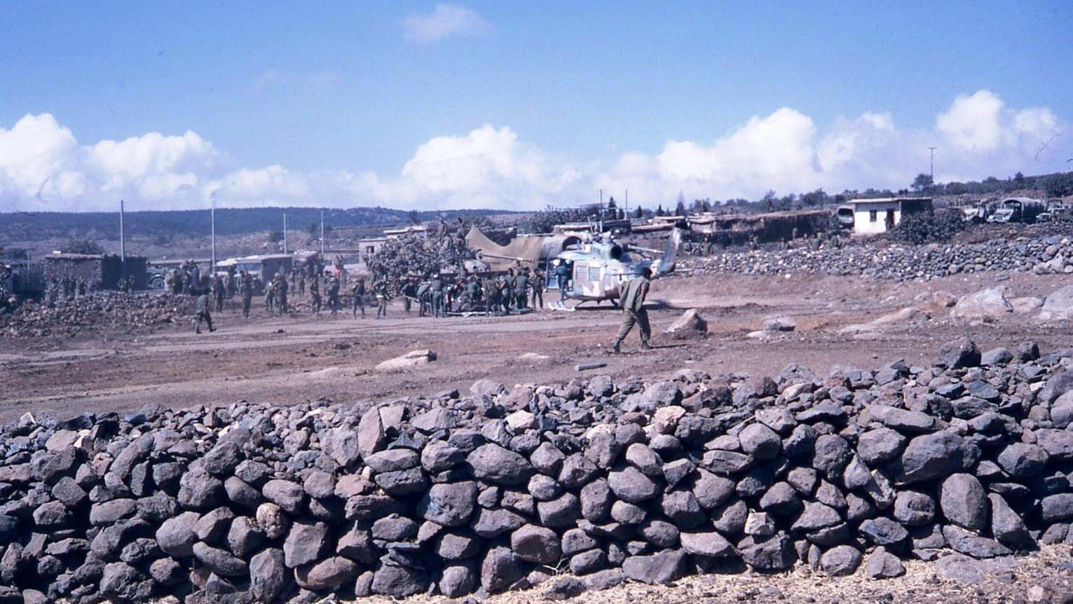 חיילים ברמת הגולן בזמן מלחמת יום כיפור (קרדיט: חיימקה אבני)