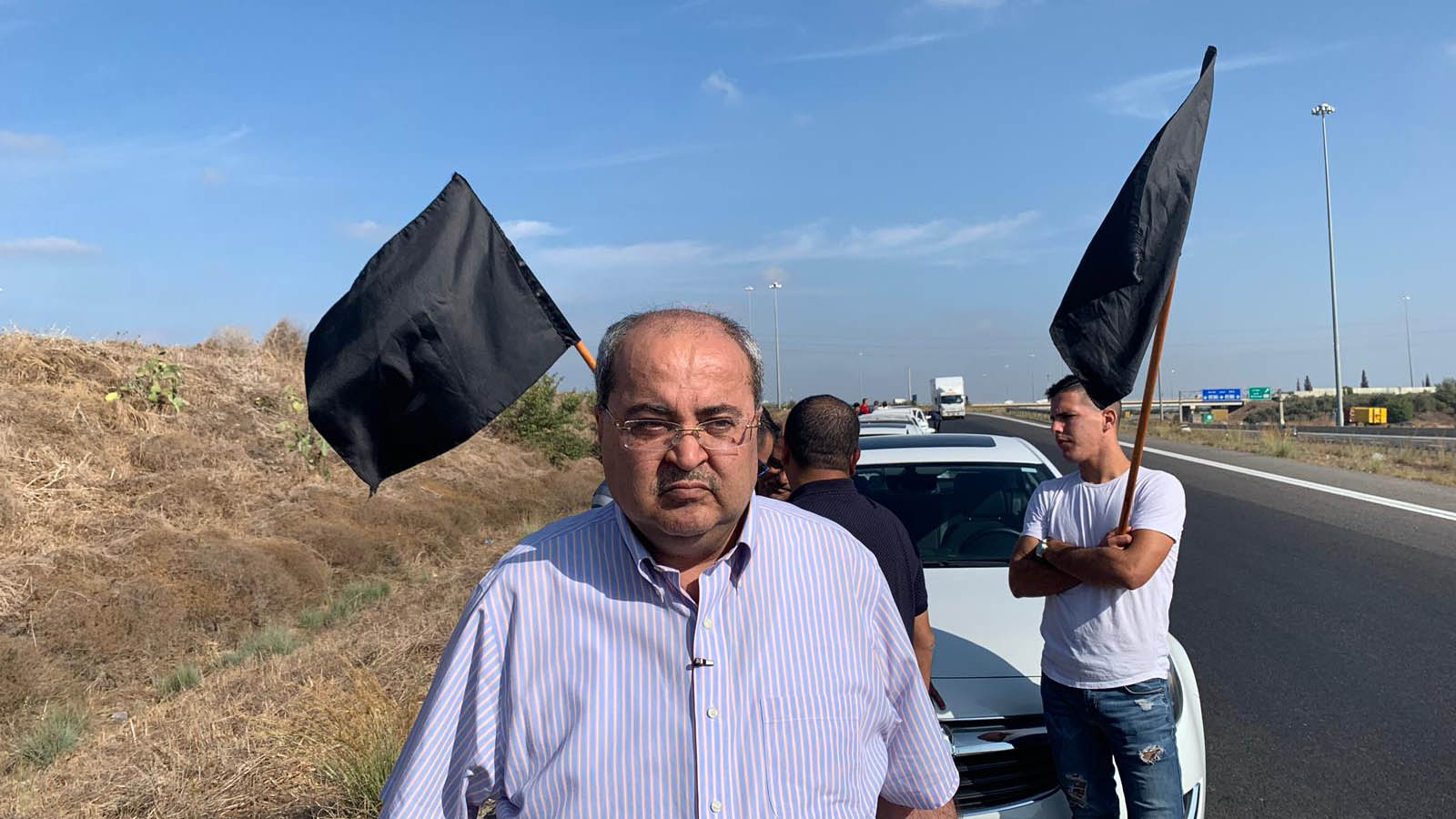 חבר הכנסת אחמד טיבי בשיירת המחאה בדרך לירושלים (קרדיט: הרשימה המשותפת)
