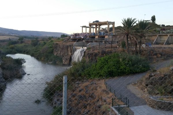 אי השלום בנהריים (צילום: דוברות מוא"ז עמק הירדן)