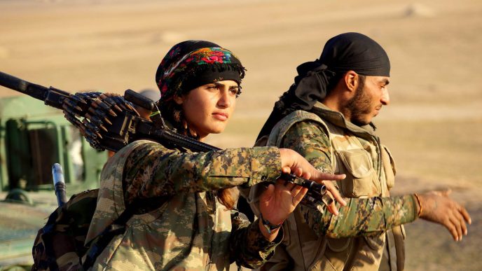לוחמת ה-YPJ ויויאן אנתר) Kurdishstruggle/ wikimedia commons(