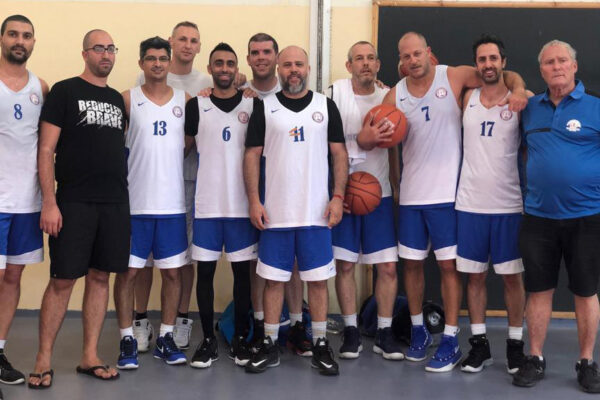 קבוצת כדורסל סלקום (צילום: ברק ירושלמי)