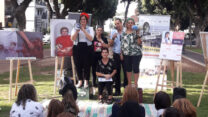מיזם שדרות רוטשילד של החברה למתנ"סים הארצית. במרכז יושבת ננה אנגל. (קרדיט: באדיבות החברה למתנ"סים הארצית)