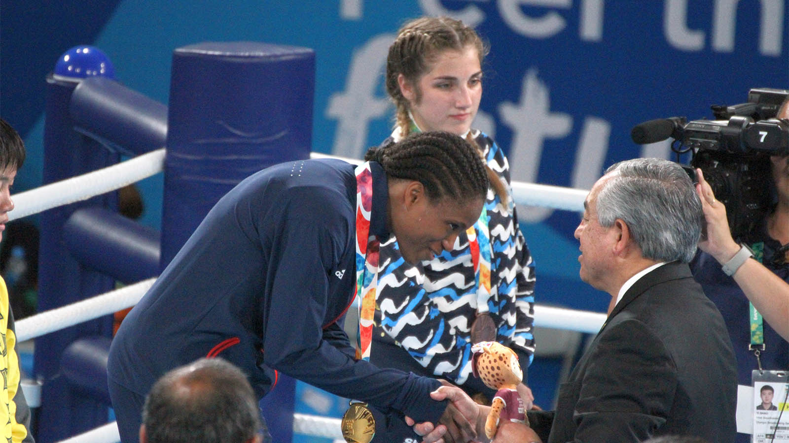 המתאגרפת קרולין דובואה, זוכה במדליית זהב באוליפיאדת הנוער 2018 (צילום: ויקימדיה).