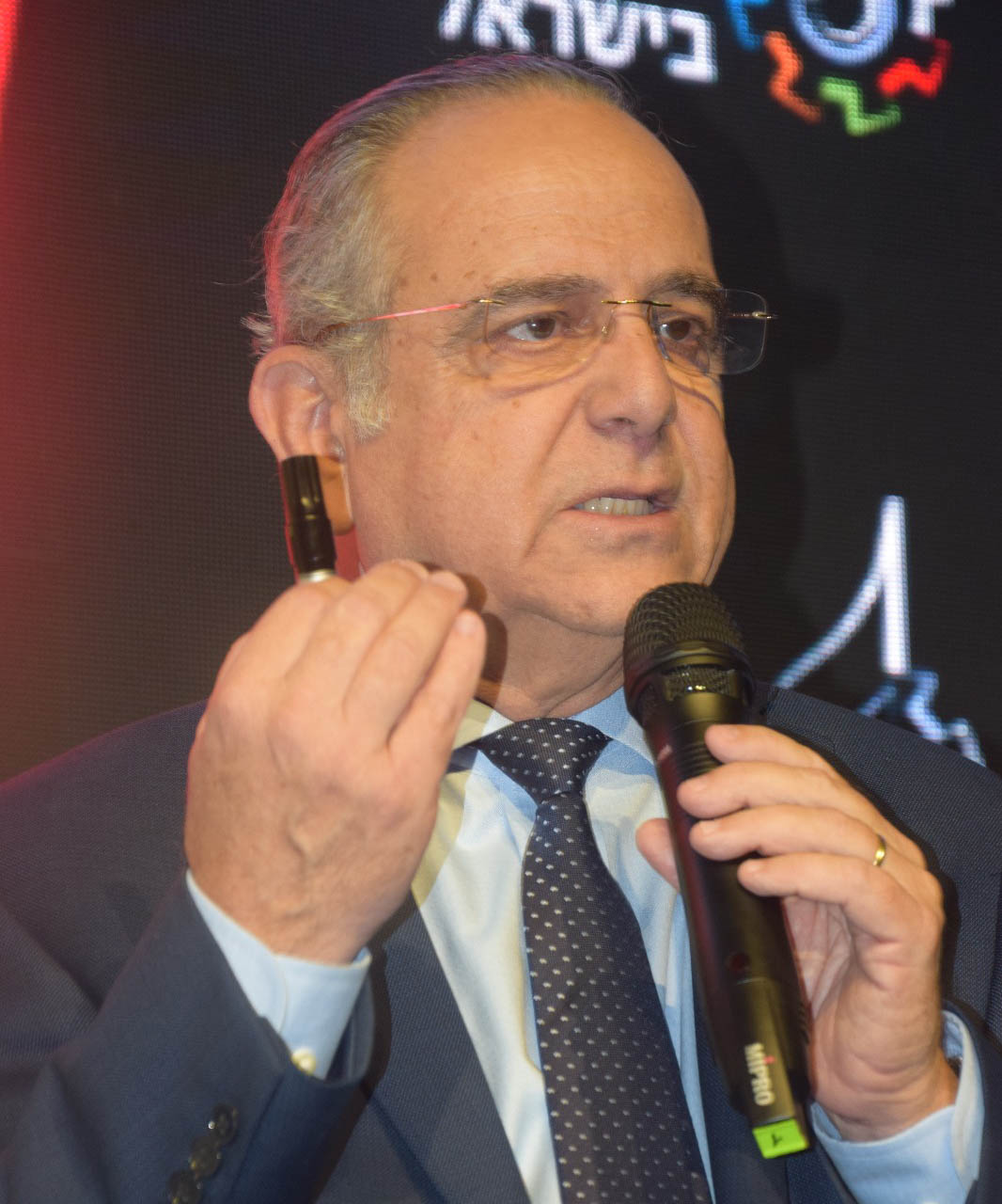سارغا بروش، رئيس اتحاد المصنعين المتقاعد، في مؤتمر الصناعة الإسرائيلي. (الصورة: عومير كوهين)