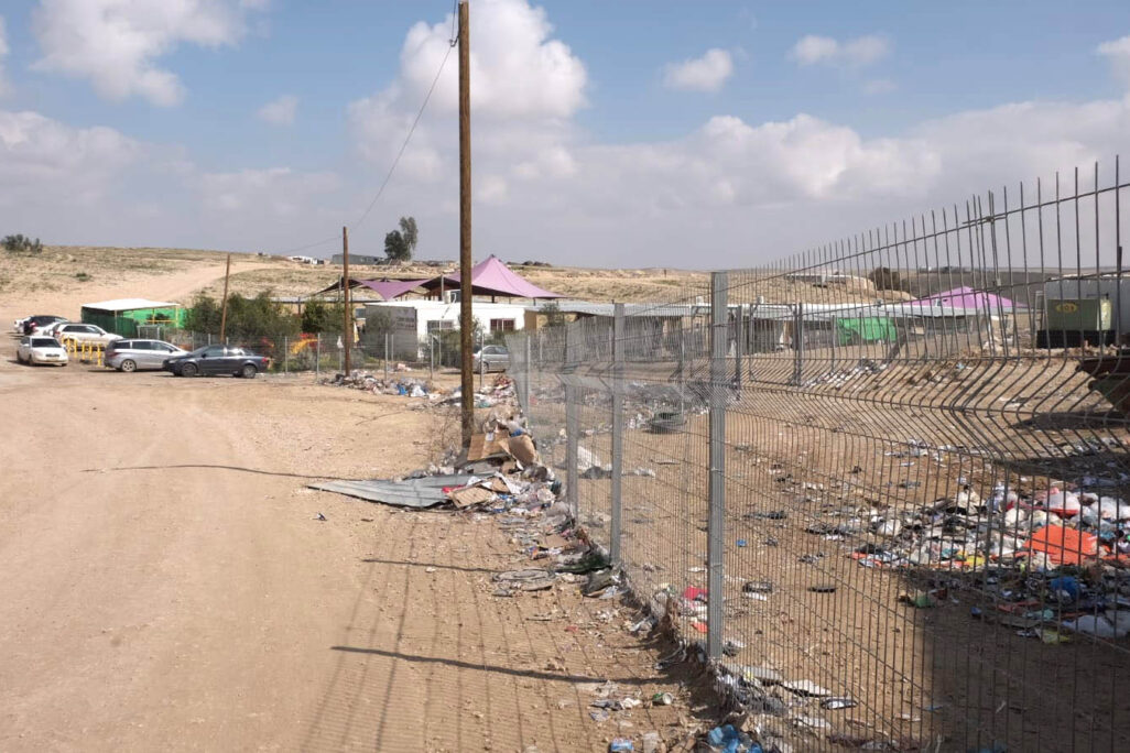 בית ספר במועצה אזורית נווה מדבר בפזורה הבדואית. (צילום: דוד טברסקי) בית ספר במועצה אזורית נווה מדבר בפזורה הבדואית (צילום: דוד טברסקי)