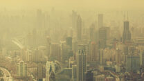 זיהום אוויר בשנגחאי סין. ארכיון (צילום: Hung Chung Chih / Shutterstock.com)