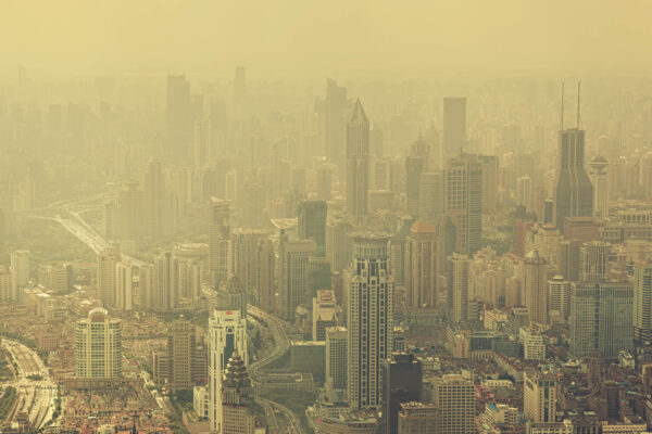 זיהום אוויר בשנגחאי סין. ארכיון (צילום: Hung Chung Chih / Shutterstock.com)