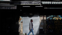 שוק מחנה יהודה סגור בגלל מגפת הקורונה. 24 במרץ (צילום: יונתן זינדל/פלאש90)