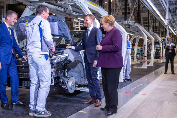 ירידה משמעותית שנייה בשלושה חודשים בהזמנות ממפעלים בגרמניה