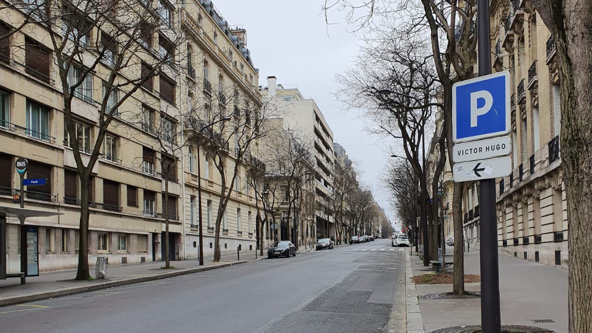 רחובות פריז השוממים (צילום: שגרירות ישראל בצרפת)
