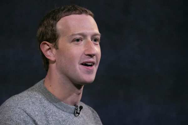 המהפכה הבאה של פייסבוק: להפוך את ווטסאפ לקניון הגדול בעולם 