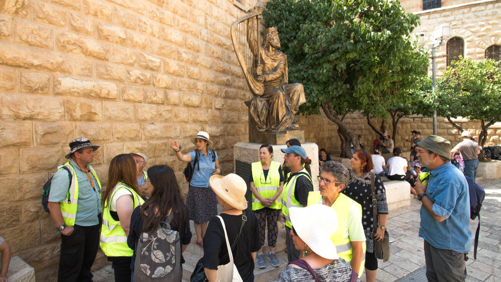 פעילות המרכז הבין-תרבותי בירושלים במסגרת תכנית חלון להר ציון. (צילום: המרכז הבין-תרבותי)