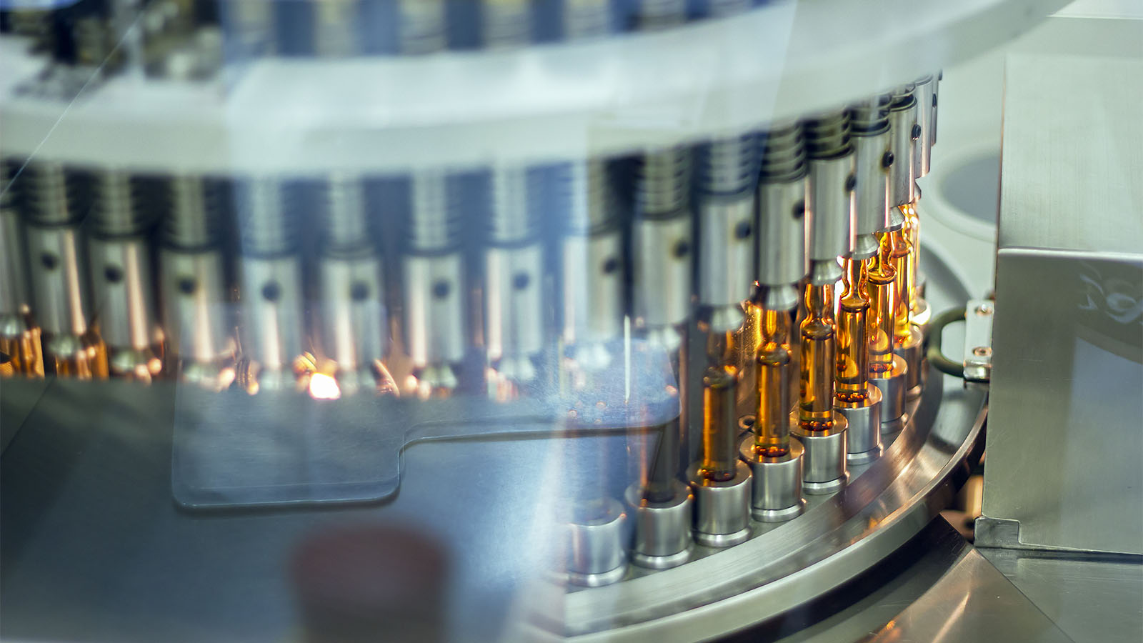 מפעל לייצור חיסונים (צילום: Shutterstock)