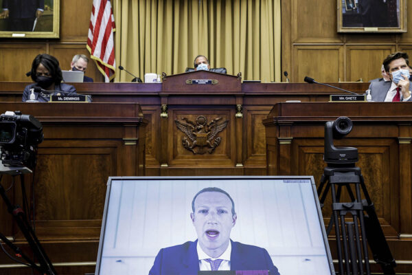 מנכ"ל פייסבוק מארק צוקרברג בשימוע בקונגרס. 29 ביולי (Graeme Jennings/Pool via AP)
