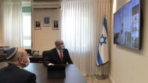 נתניהו נפגש עם מנהל המכון הביולוגי פרופ' שמואל שפירא (צילום: קובי גדעון/לע״מ)