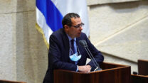 חבר הכנסת צבי האוזר דובר במליאת הכנסת. (צילום: עדינה ולמן, דוברות הכנסת)