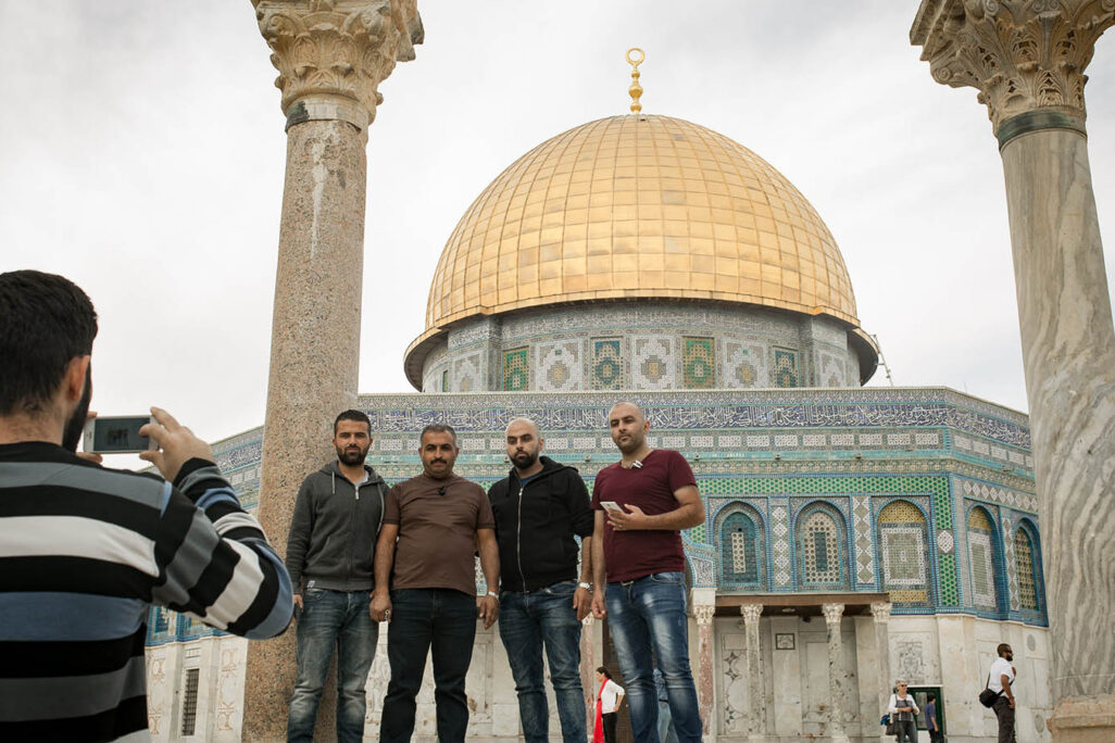 Muslim worshipers visit the al-Aqsa Mosque compound in the Old City of Jerusalem. Archive (Photo by Sebi Berens/Flash90)