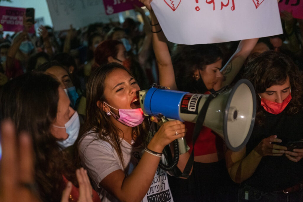הפגנת בתל אביב במחאה על פרשת האונס הקבוצתי באילת (צילום: תמר שמש)