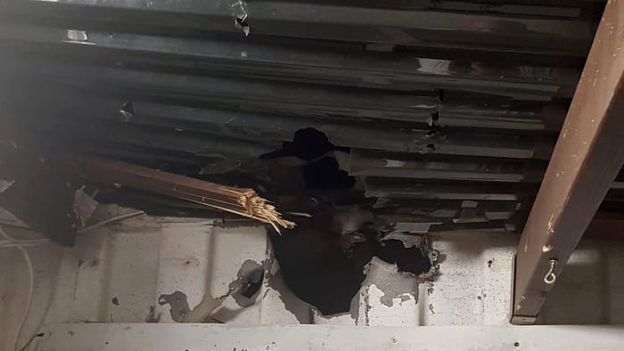 פגיעה ישירה בבית בשדרות, 21 באוגוסט (צילום: דוברות המשטרה)