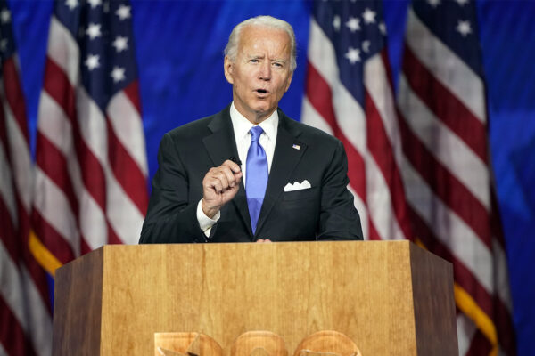ג'ו ביידן, מועמד המפלגה הדמוקרטית לנשיאות ארה"ב, נואם במהלך הועידה הארצית של המפלגה הדמוקרטית (צילום: AP/Andrew Harnik)
