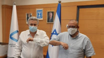 שר הכלכלה עמיר פרץ ויו"ר ההסתדרות ארנון בר-דוד (צילום: אגף הדוברות בהסתדרות)