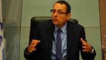 ח"כ צבי האוזר (צילום: עדינה ולמן, דוברות הכנסת)