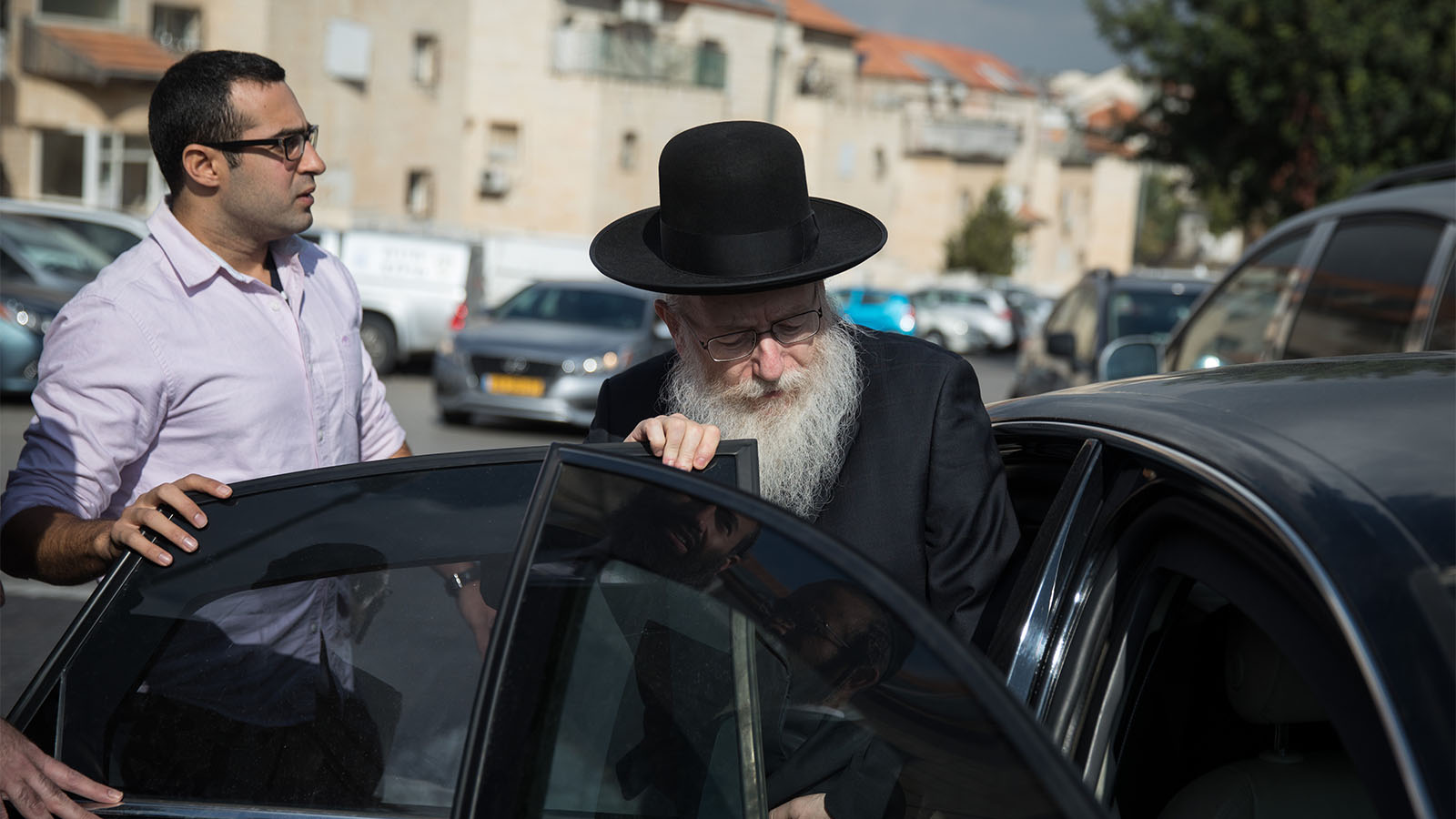 Minister Yaakov Litzman on a visit to Beitar Illit. (Photo: Hadas Frosh/Flash90)