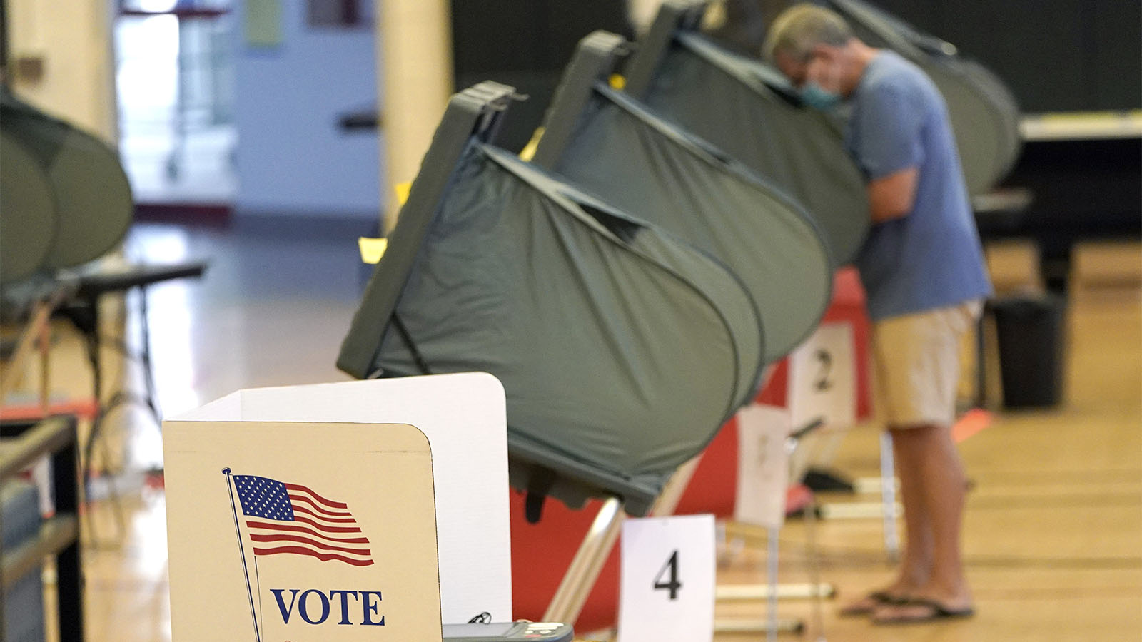 הצבעה מוקדמת בבחירות 2020 בארה&quot;ב, יוסטון טקסס. (צילום: AP Photo/David J. Phillip)