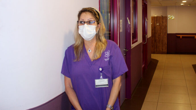 Rika Moskowitz, head nurse in the rehabilitation ward that was converted into a corona ward. (Photo: Mor Huppert)
