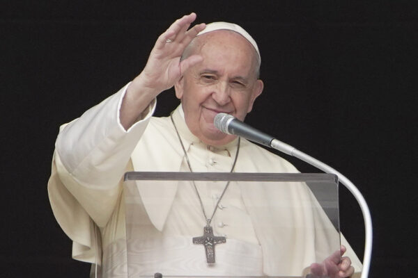 האפיפיור פרנציסקוס. (צילום: AP Photo/Andrew Medichini)