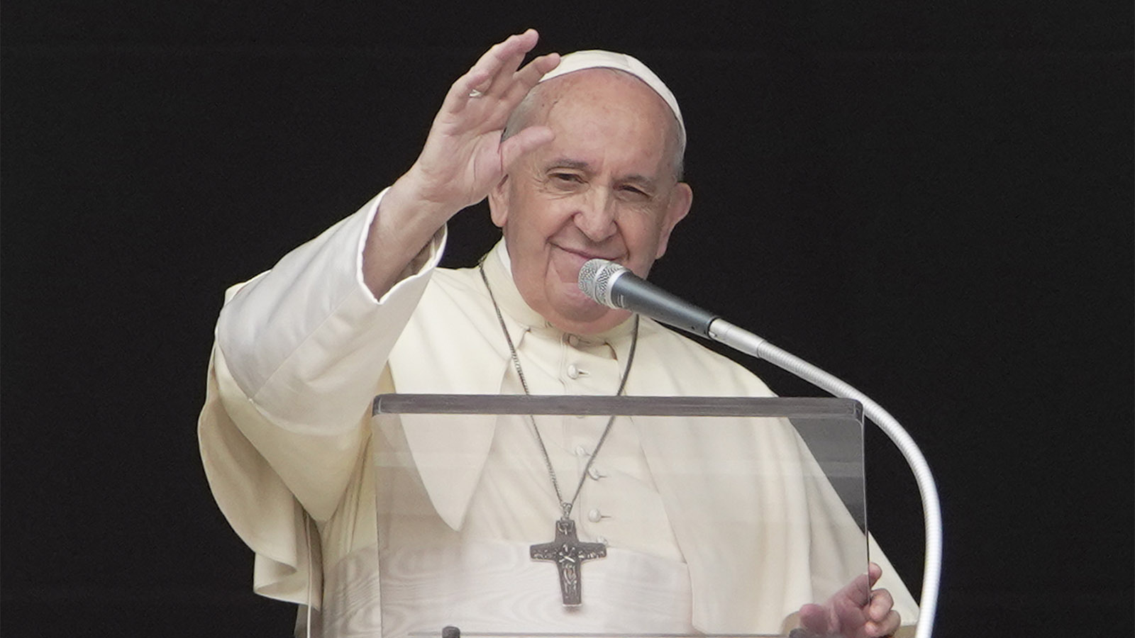 האפיפיור פרנציסקוס (צילום: AP Photo/Andrew Medichini)
